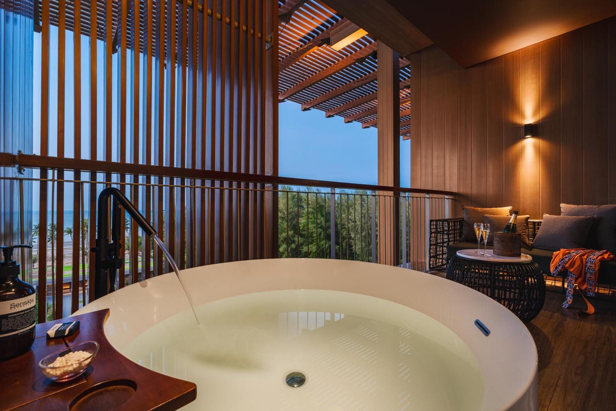Hotel Indigo Bintan Lagoi Beach By Ihg Esterno foto